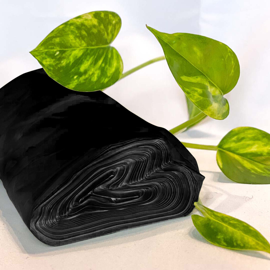 UMHANG FRISEUR <br> 114 x 137 cm, schwarz